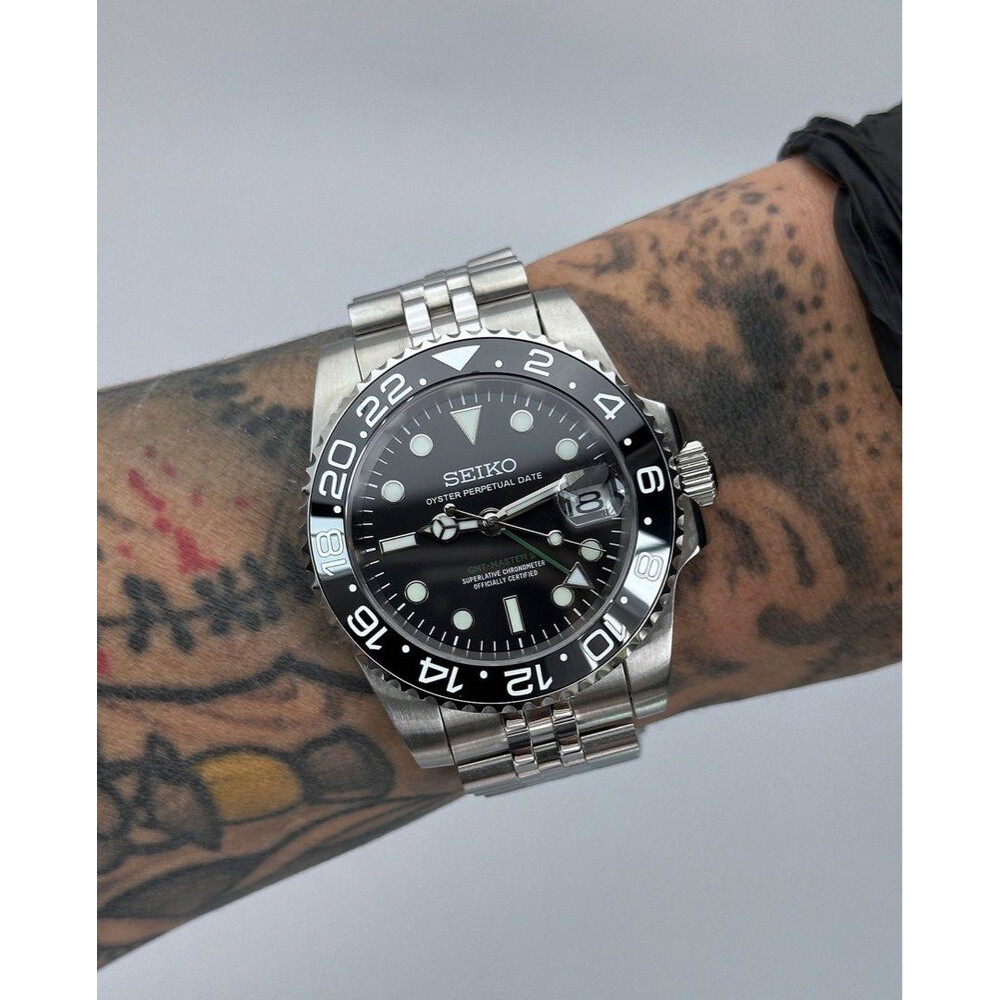 Custom Seiko Mod • GMT-Master II Black Ceramic Bezel • 40mm